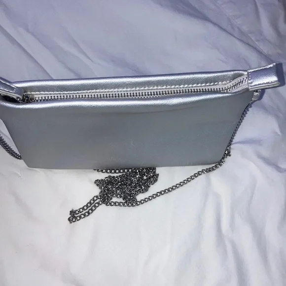 Forever 21 metallic silver chain purse / clutch / sling bag / crossbody - Picture 8 of 11